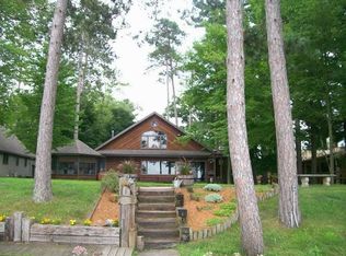 N2679 Rustic Dr, Clintonville, WI 54929