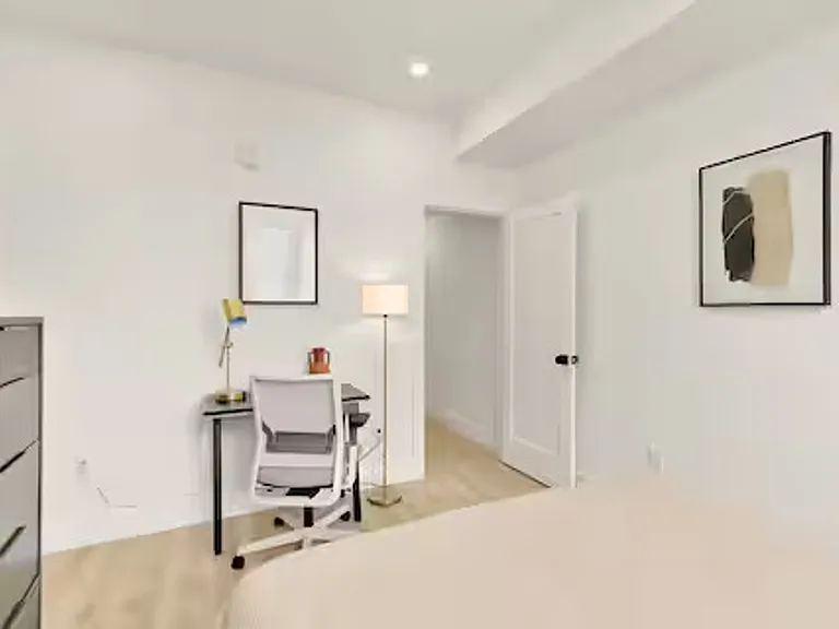 1630 K St NE #3 — Photo 12