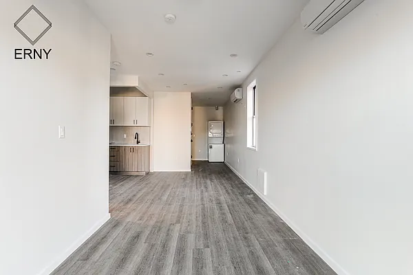 Rented by ERNY LLC | media 4