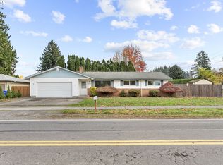 930 SE 212th Ave, Gresham, OR 97030