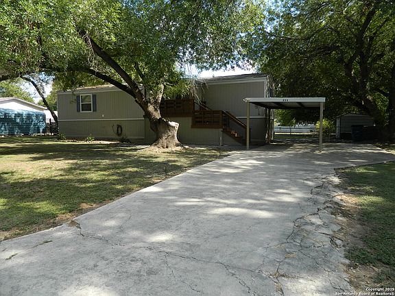 3rd image of 253 Elm