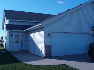 4814 Curran Ct, Grand Forks, ND 58201