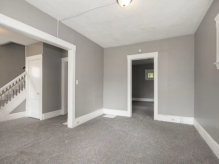 7411 Brinsmade Ave — Photo 6
