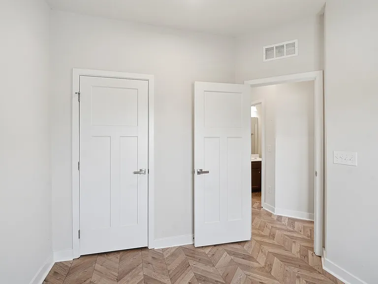 9 Wentworth Ln — Photo 8