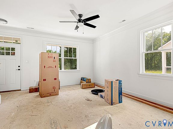 5th image of 629 Ellens Haven Aly