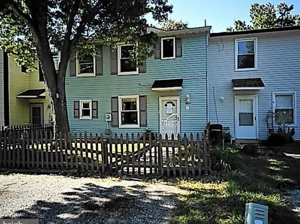 11 Berkshire Rd, Sicklerville, NJ 08081