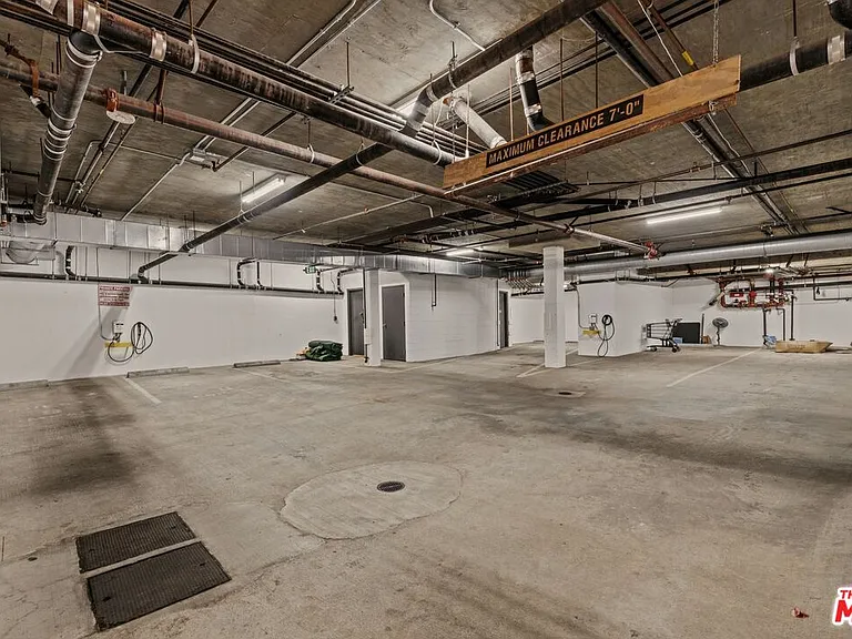 1610 Camden Ave #101 — Photo 34