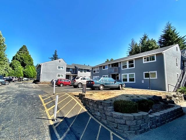 1st image of 2127 12th St APT C210