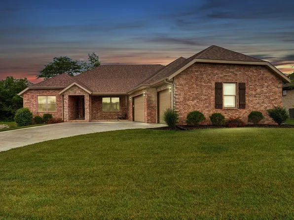 1002 E Tipperary Court, Nixa, MO 65714