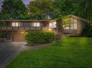 7640 N Range Line Rd, Glendale, WI 53209