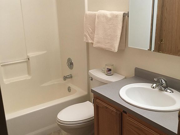 3rd image of 622 S Roosevelt St APT 101