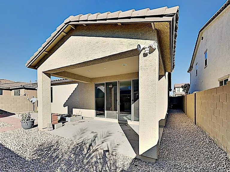 4823 W Saint Anne Ave — Photo 13
