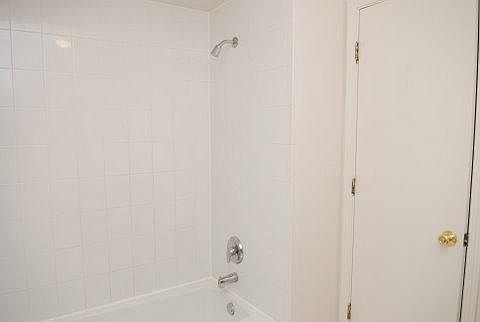 4th image of 37 Briar St APT 19