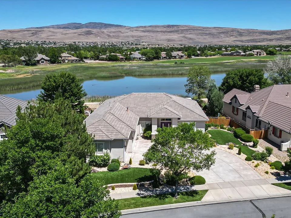 7330 Island Queen Dr