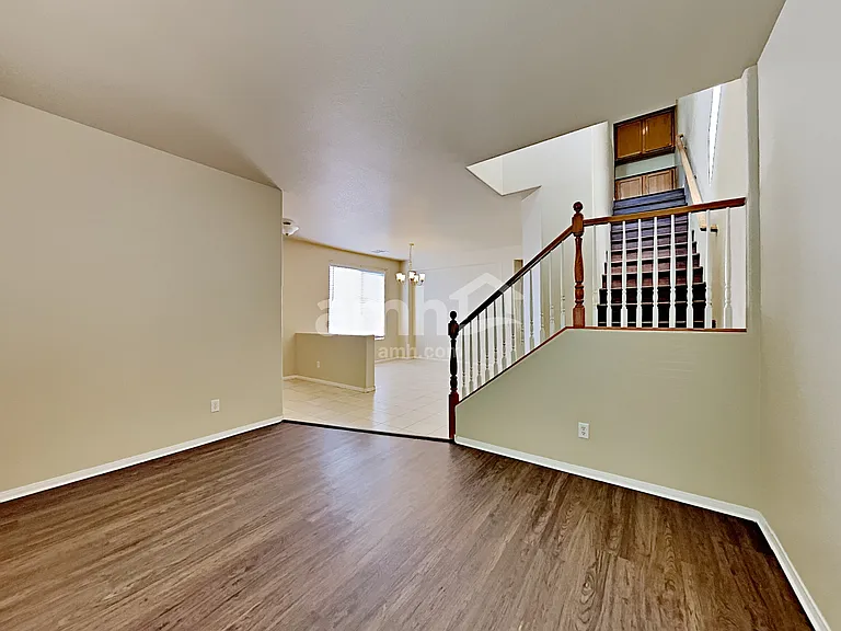 520 Moses Lake Ct — Photo 9