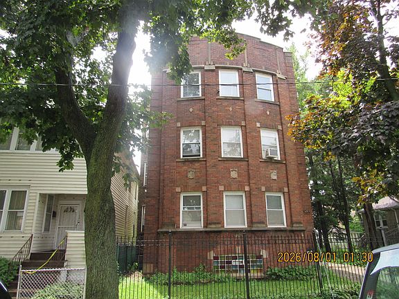 2nd image of 1133 E 81st Pl