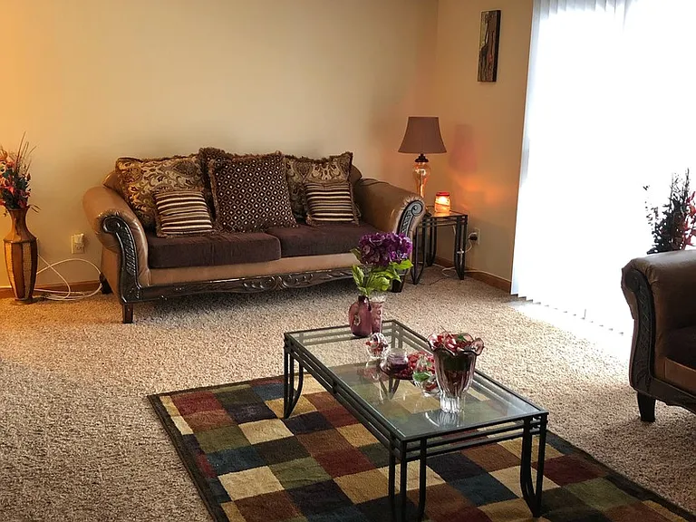 Orchard Apartments — Photo 7