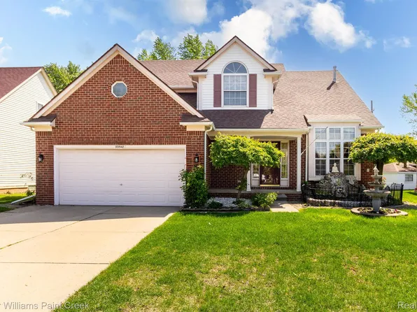 33548 Lamparter Dr, Sterling Heights, MI 48310