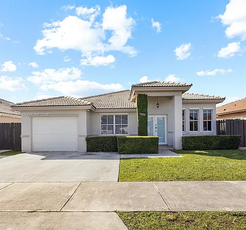 8218 SW 163rd Pl Photo 1