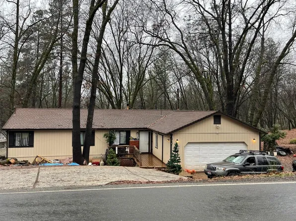 10782 Alta Sierra Dr, Grass Valley, CA 95949