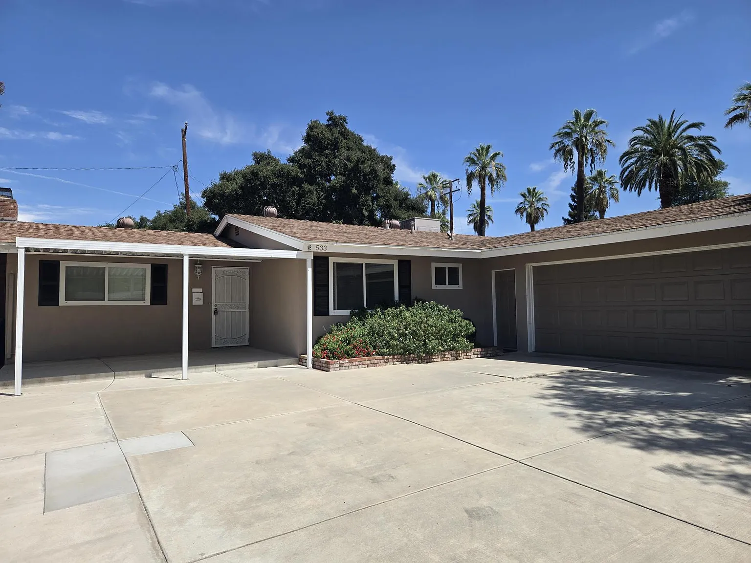 4 bed, 1286 sqft, $3,200 — Photo 1