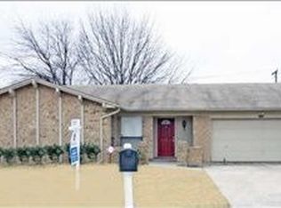 104 Wingren Ln, Arlington, TX 76014
