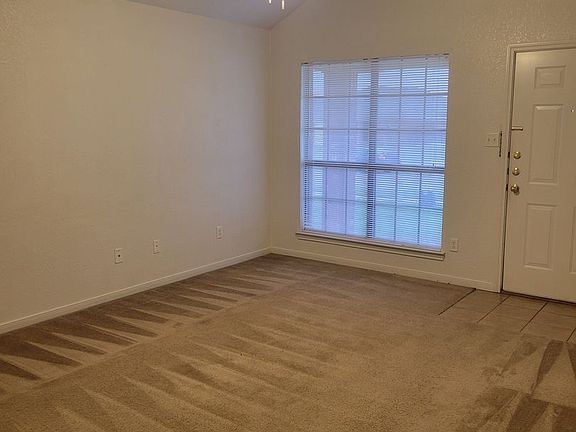 3rd image of 3102 Dannen Ct Unit B