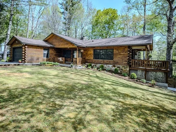 97 Lakeview Road, Newland, NC 28657