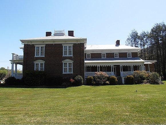 2nd image of 206 Main St