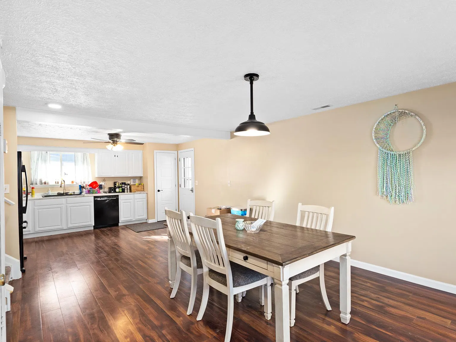 6110 Albert Ave — Photo 2