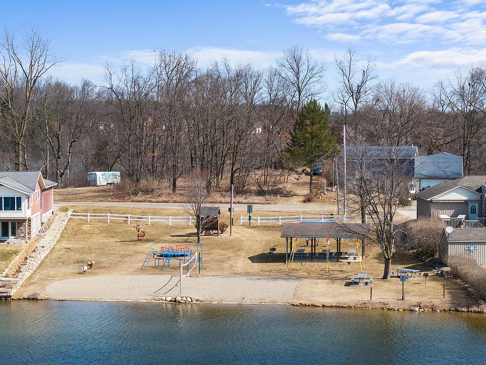 2nd image of 14622 Brookhurst Ct