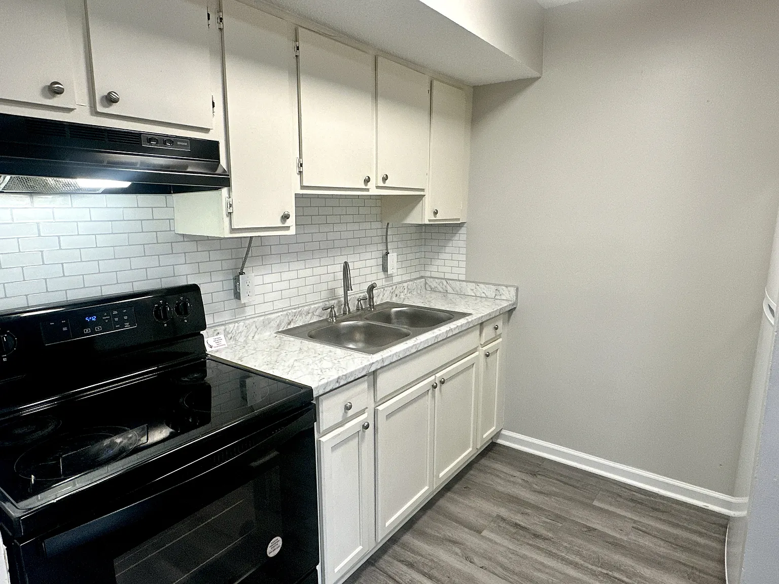 200 W Adair St - A7 — Photo 4
