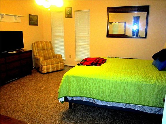 4th image of 2120 Blue Creek Dr