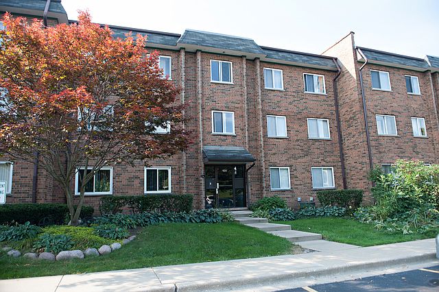 1st image of 925 Buccaneer Dr APT 5