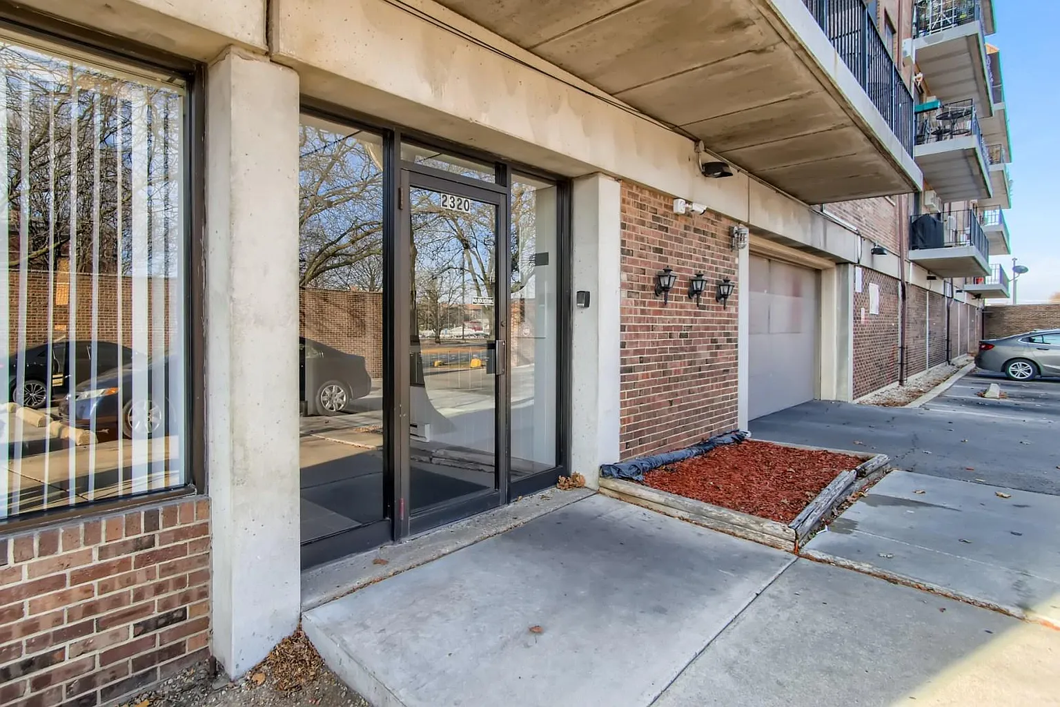 2320 N Nordica Ave #104 photo 1