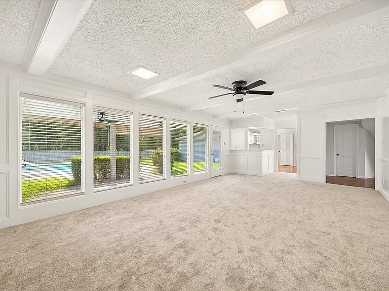 15823 Pebble Bend Dr — Photo 8