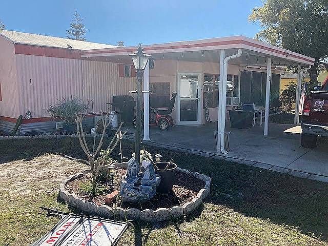 1st image of 10550 Holloway Dr #1