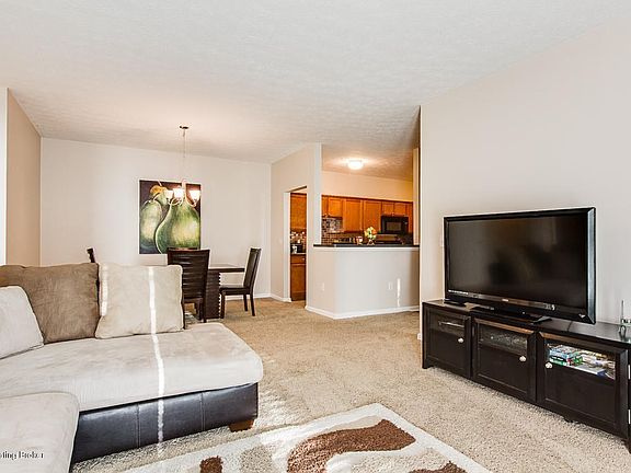 2603 Bradford Commons Dr-5