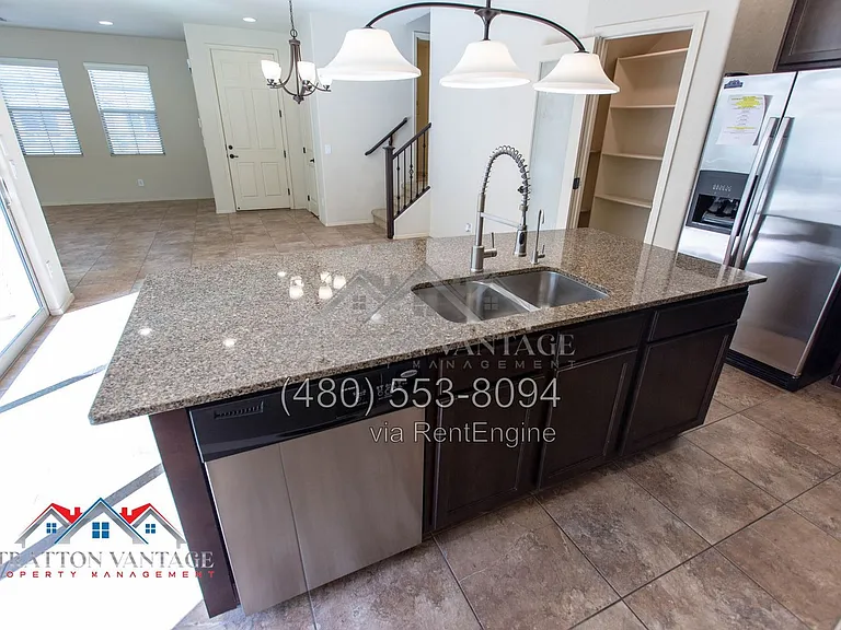 4467 E Remington Dr — Photo 15