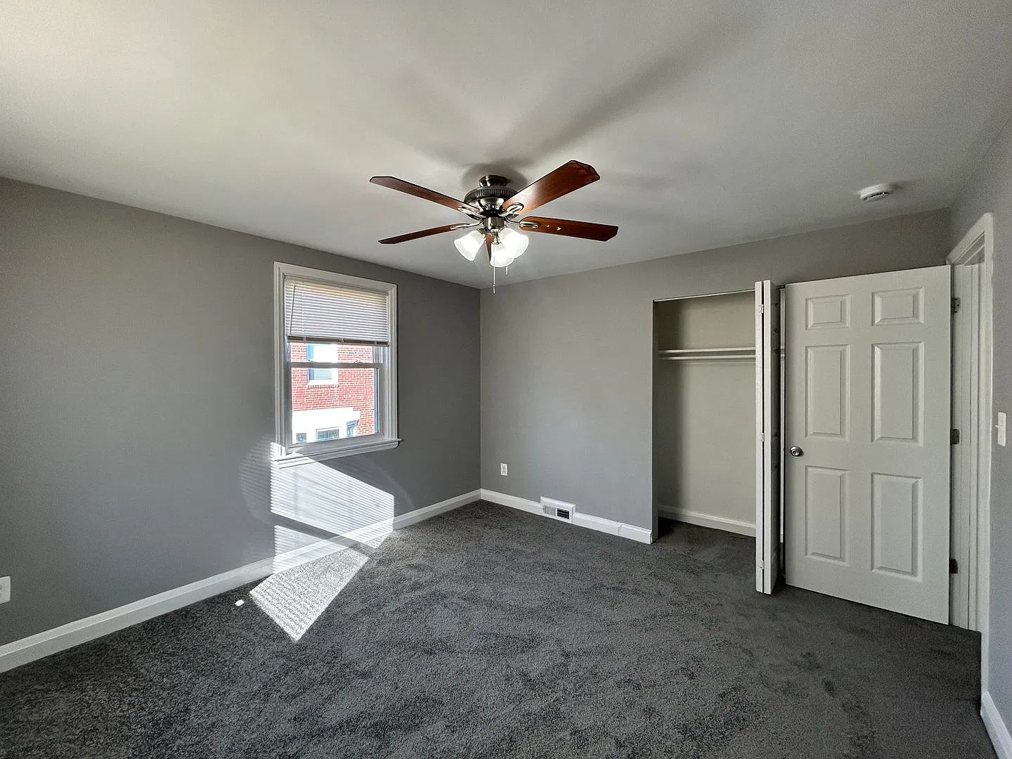 Baltimore - 3 bedrooms and 1 baths Available! — Photo 4