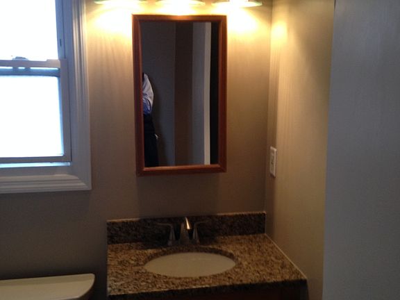 5th image of 63 Roseland Ave APT 40