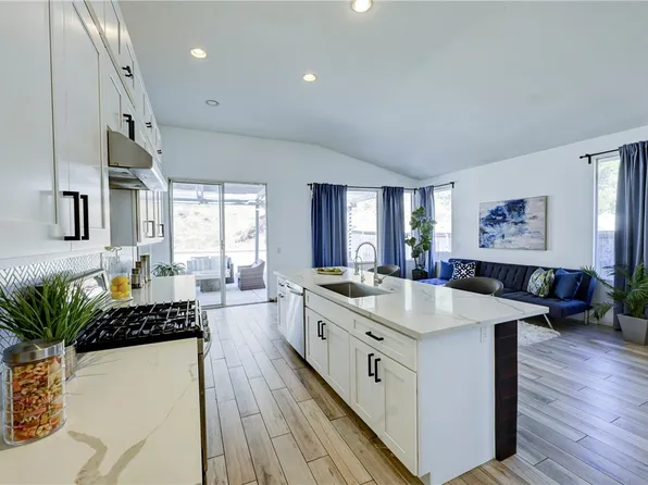 27507 Fallbrook Ct, Corona, CA 92883