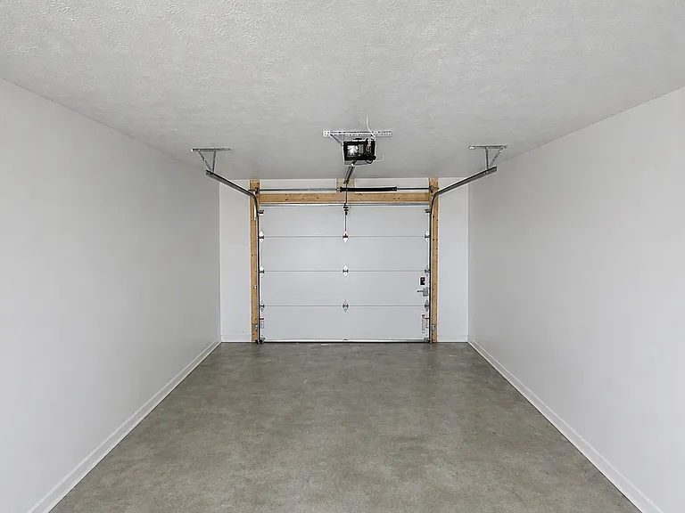 Tallgrass Apartments — Photo 19