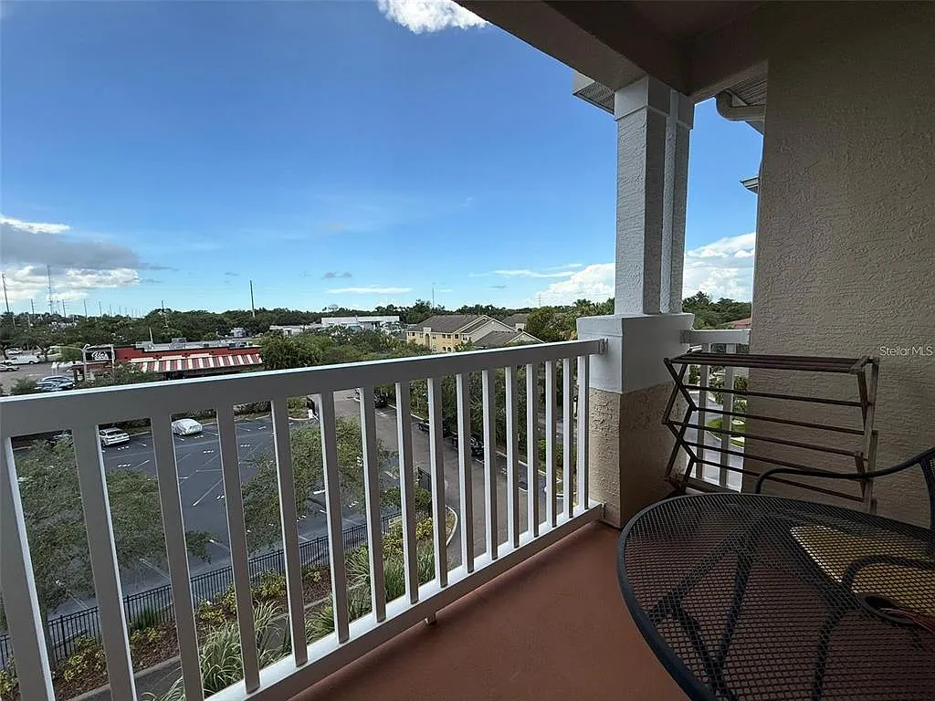 1 bed, 1.0 bath, 660 sqft, $1,450 — Photo 2