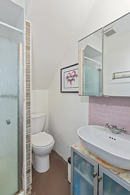 Rented by SERHANT. | media 8