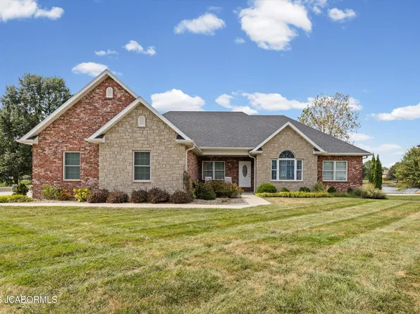 6018 Sterling Ridge Rd, Jefferson City, MO 65101