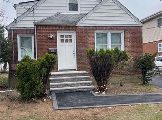 23 Carl Ave, Franklin Square, NY 11010