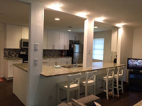 Eat in kitchen open to living room