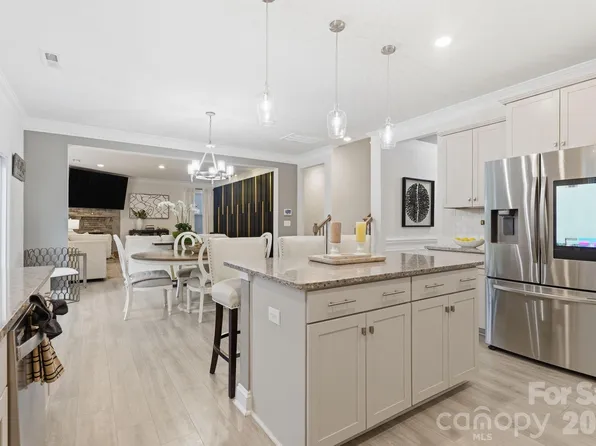 108 W Northstone Rd, Mooresville, NC 28115