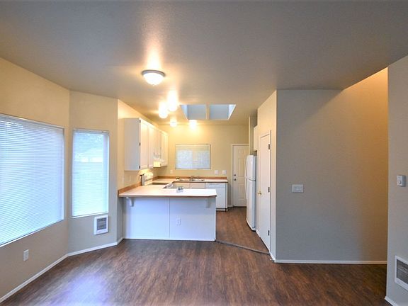 3rd image of 25210 39th Ave E